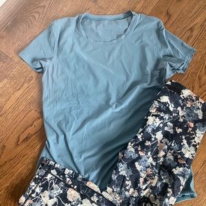 LULULEMON WORKOUT SHIRT SIZE 6